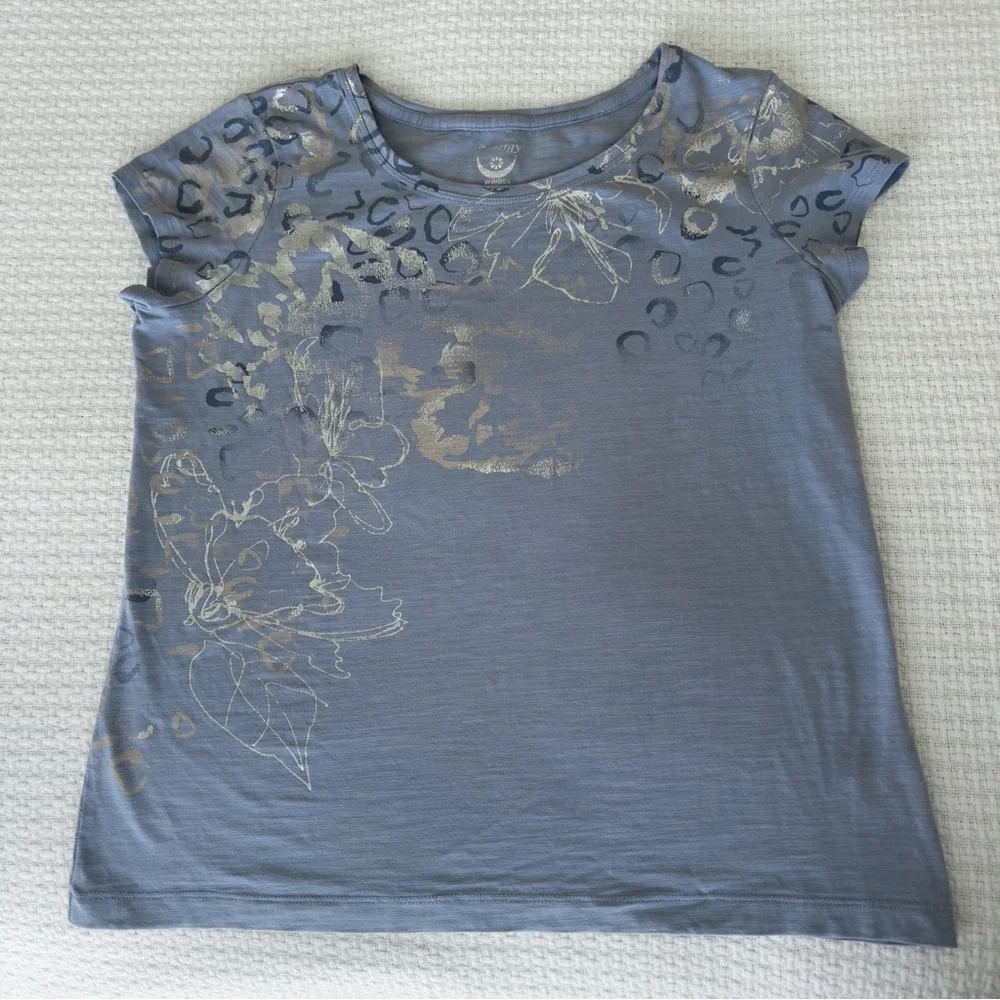 Chicos Zenergy Blue Short Sleeve Floral Leopard Spots Print Tshirt Womens Large - Picture 2 of 2